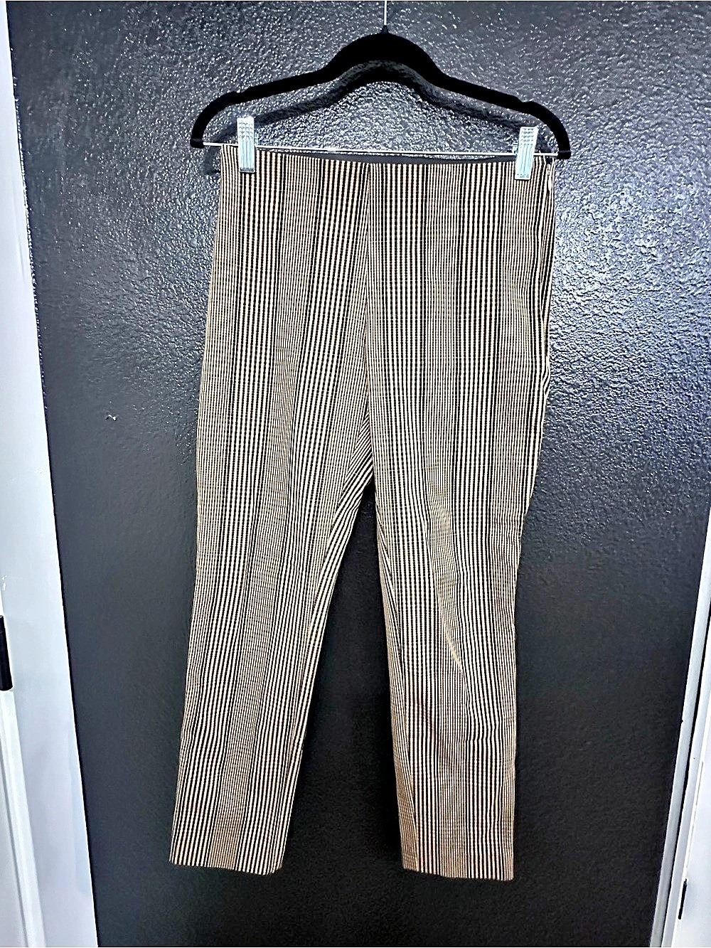 and new day Women's Striped Straight Leg Trousers Size 4 Like New